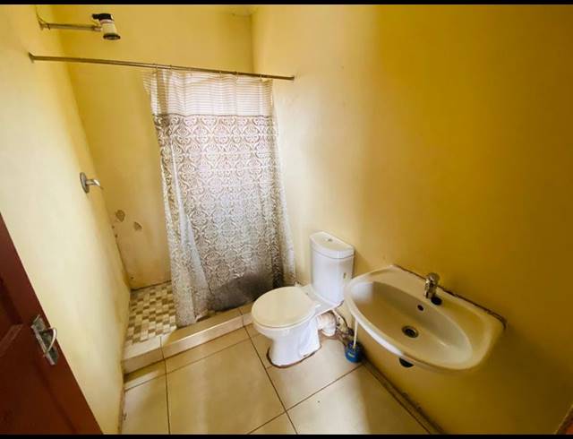 5 BEDROOM HOUSE FOR SALE IN LEACHVILLE EXT 3